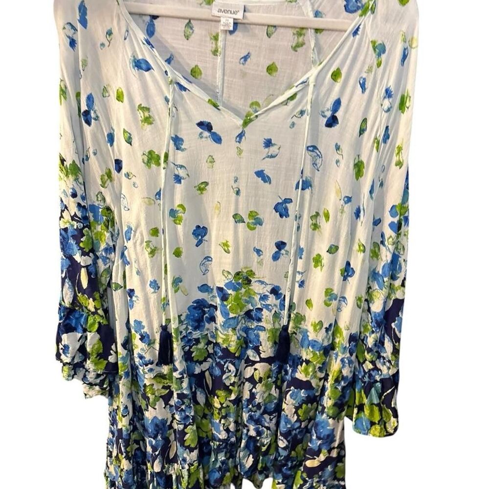 Avenue Women's multi colored tunic Blouse or dress